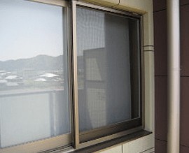株式会社 アミューズ24網戸の修理
